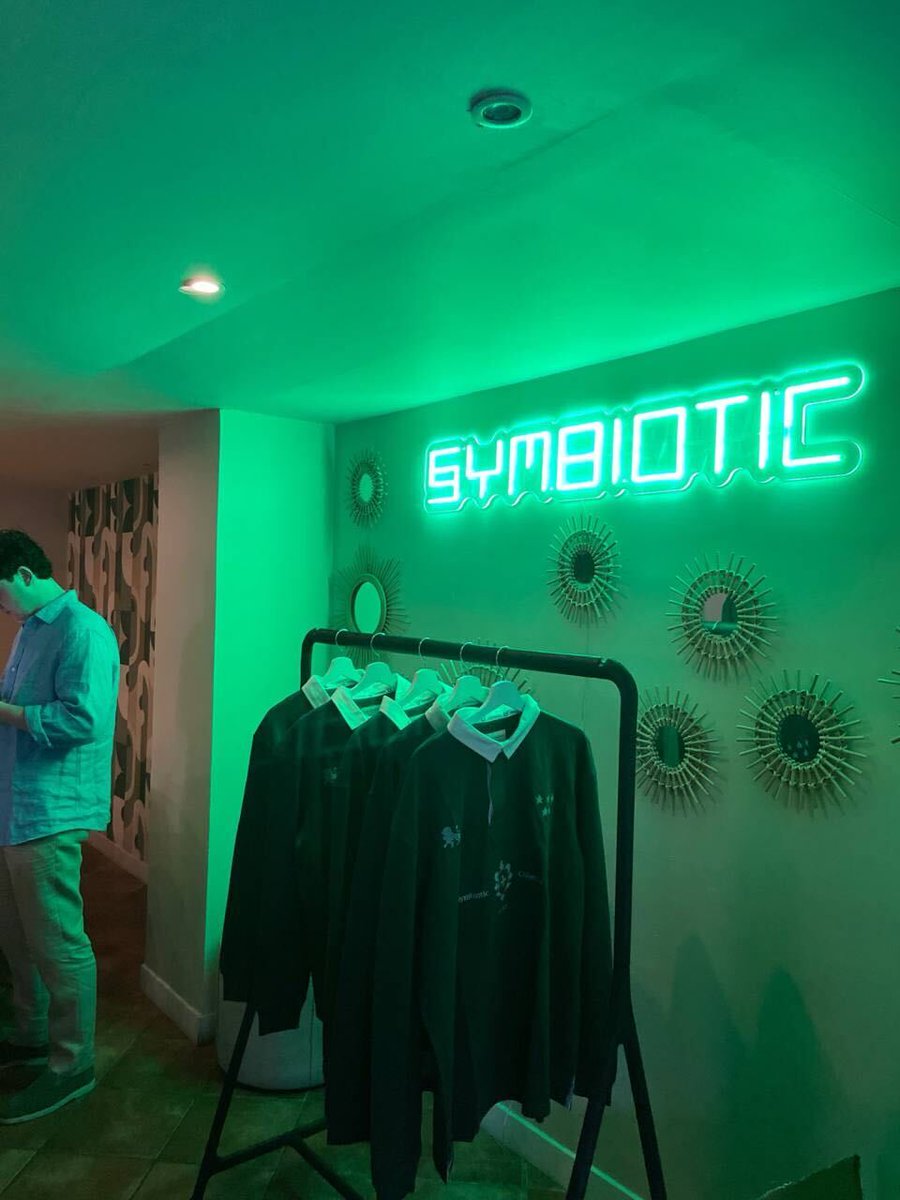 Symbiotic tweet media