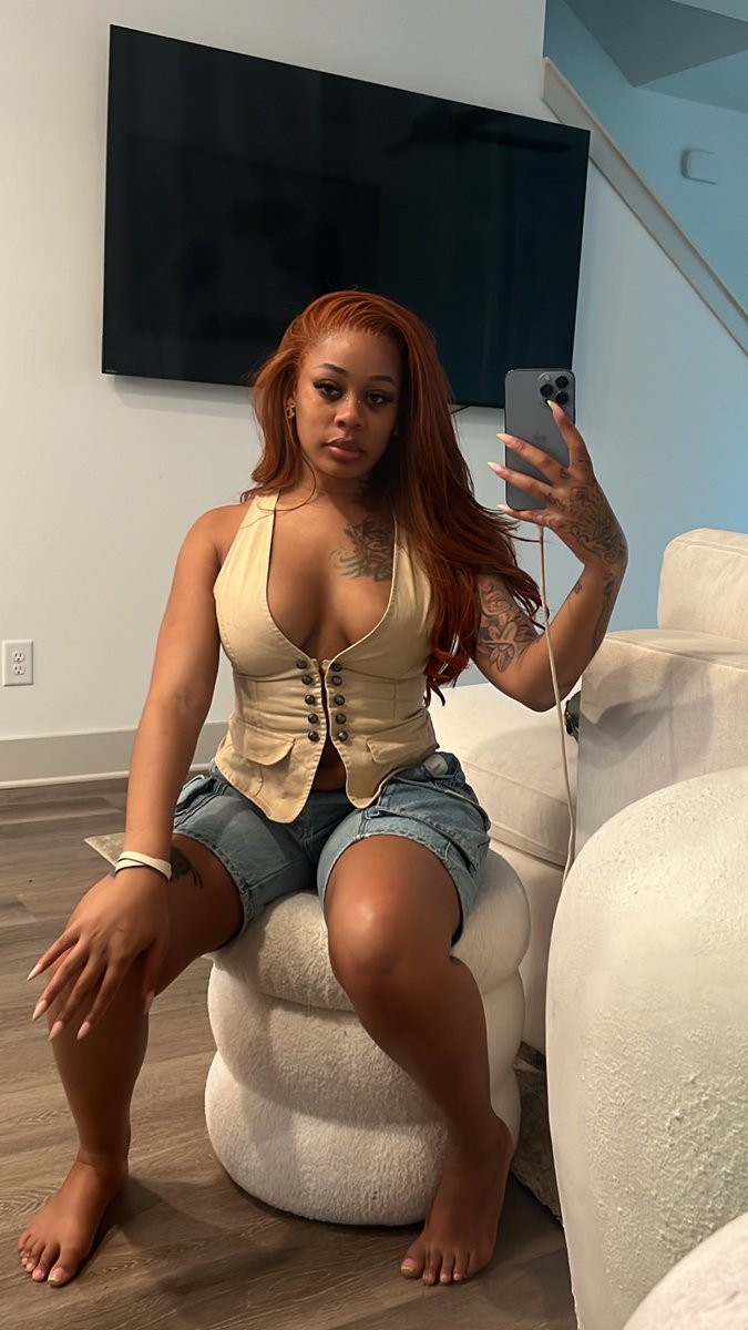 Lola Vex tweet media