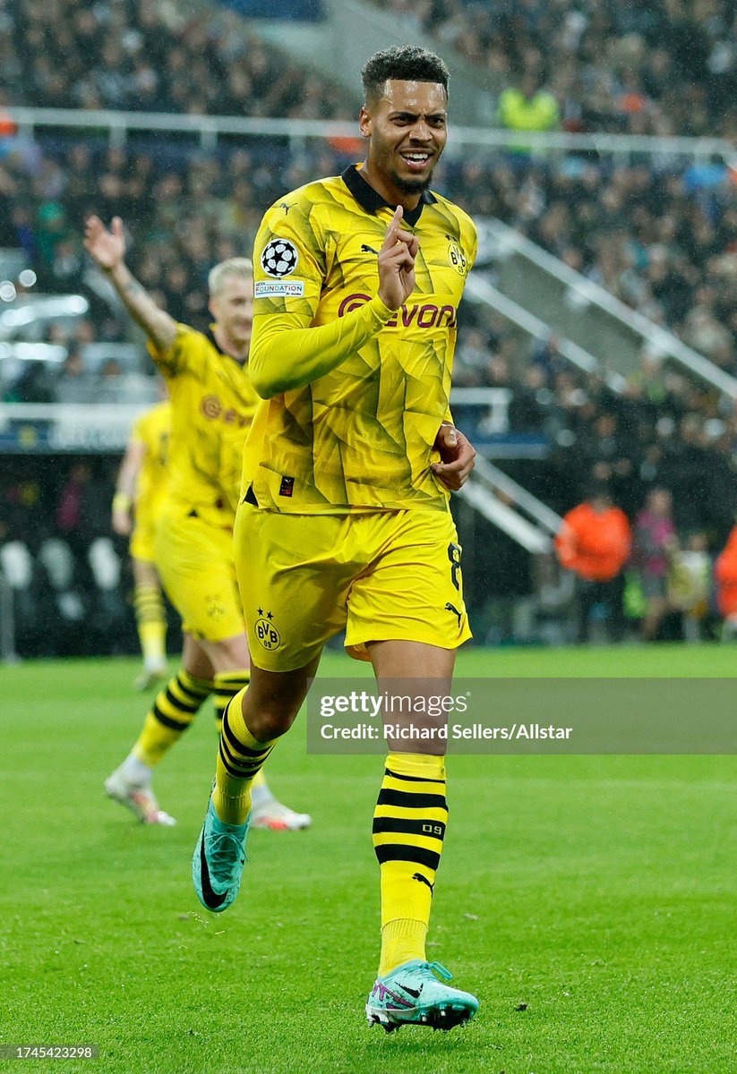 SexyFootballers2 tweet media