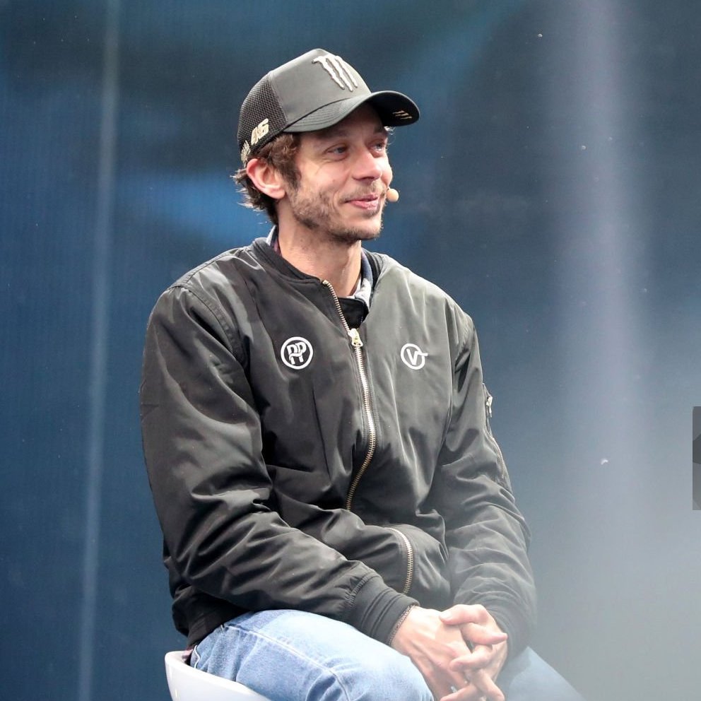 4644 files™ tweet media