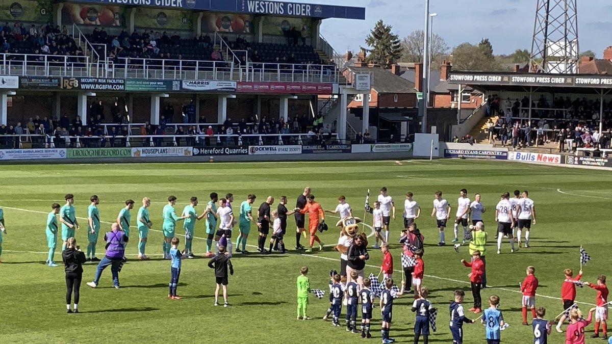 Groundhopping Panda tweet media