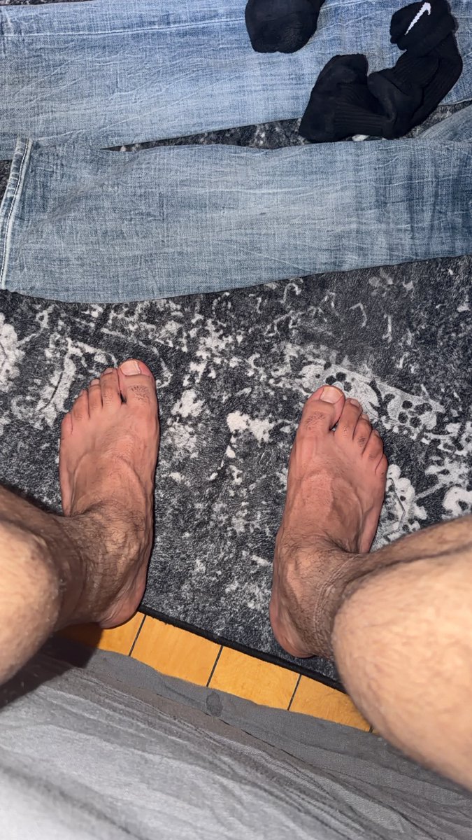 alphamikenelson's tweet photo. 3 days in a row… their absolutely ripe af. Get in my DM’s to buy these rank socks! https://t.co/ukkqpl7C3D