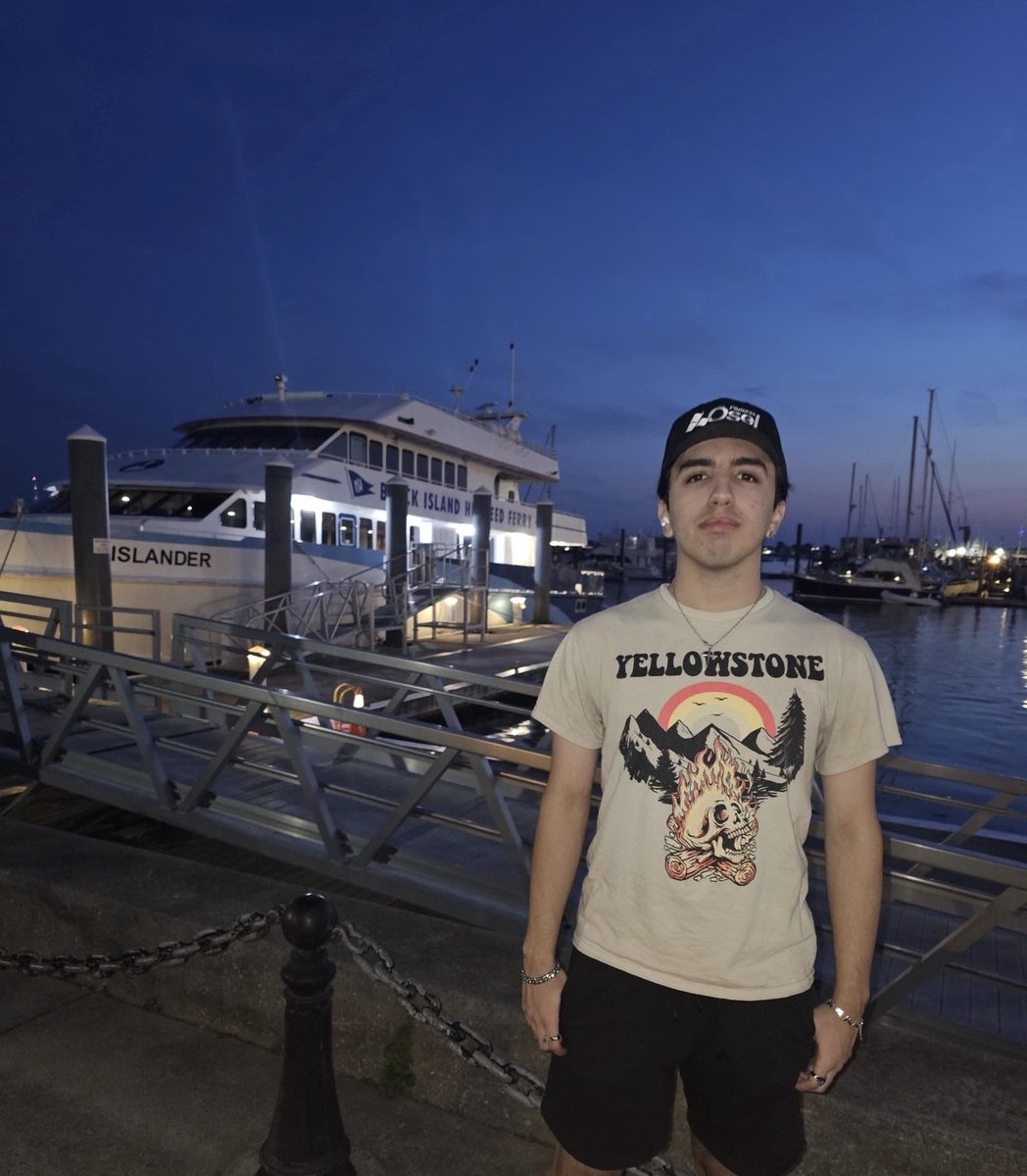 AlexGaKill tweet media