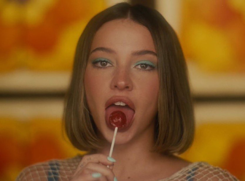 👑 A 👑 tweet media