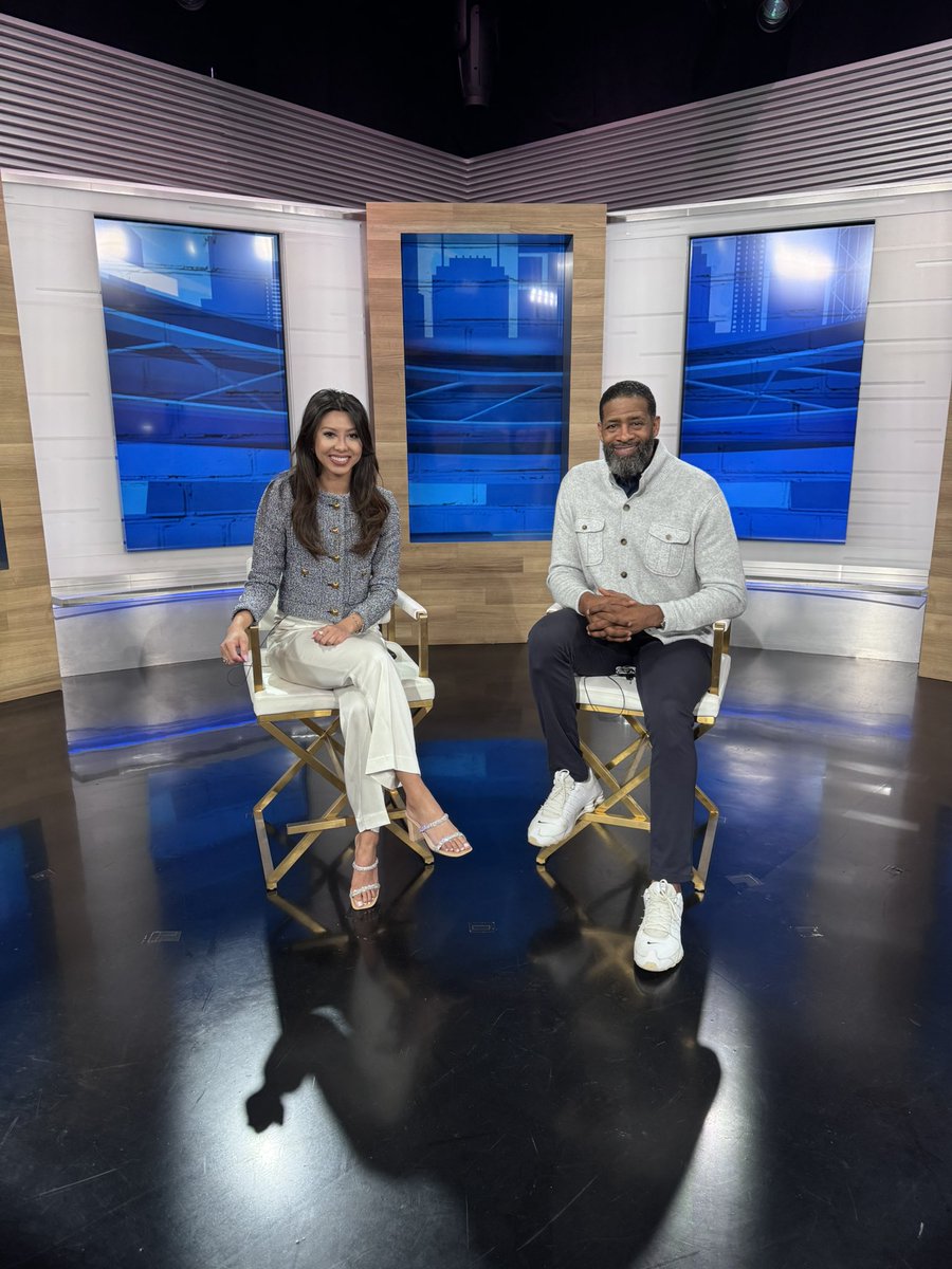 ttinanguyen's tweet image. Tonight on CST Daily at 6pm, @KendallG13 joins us in studio to discuss #Bulls front office changes, and what's next for HC Billy Donovan? 

Plus, recapping the #Illini loss to #UConn and previewing tonight's national championship game.