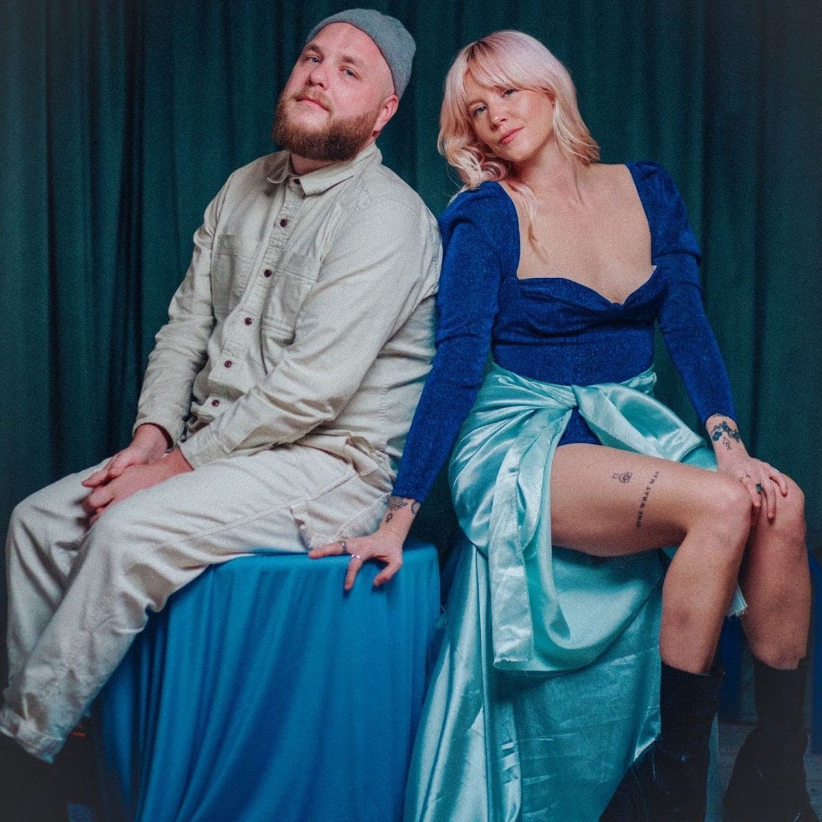 melodiaviajera's tweet image. #NewConstellations | Después de su éxito "Hot Blooded", el dúo indie-pop New Constellations nos regala el nuevo single “Waterslides”, este es el último track previo a su esperado álbum debut 'It Comes in Waves'

➡️ melodiaviajera.com/2026/04/new-co…

#musicaviajera🎼🎧