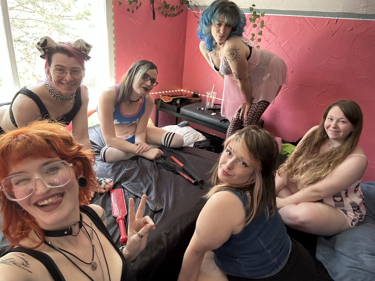 one of us got put in a cage while everyone else fucked them… guess who it was. 
<a href="/rnbwppy/">rnbwppy</a> <a href="/Emberann4/">𝓔𝓶𝓫𝓮𝓻 𝓐𝓷𝓷 😈</a> <a href="/deityOFcbt/">Goddess Vex</a> <a href="/melodykast267/">Melody Kast 🎀bratty princess 💸</a> <a href="/DommyHouse/">𝓓𝓸𝓶𝓶𝔂 𝓗𝓸𝓾𝓼𝓮 𝓒𝓸𝓵𝓵𝓮𝓬𝓽𝓲𝓿𝓮 ⛓️</a>