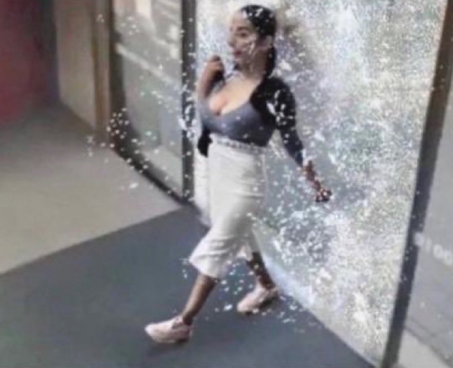 ✦ eve ✦ (^__^) tweet media