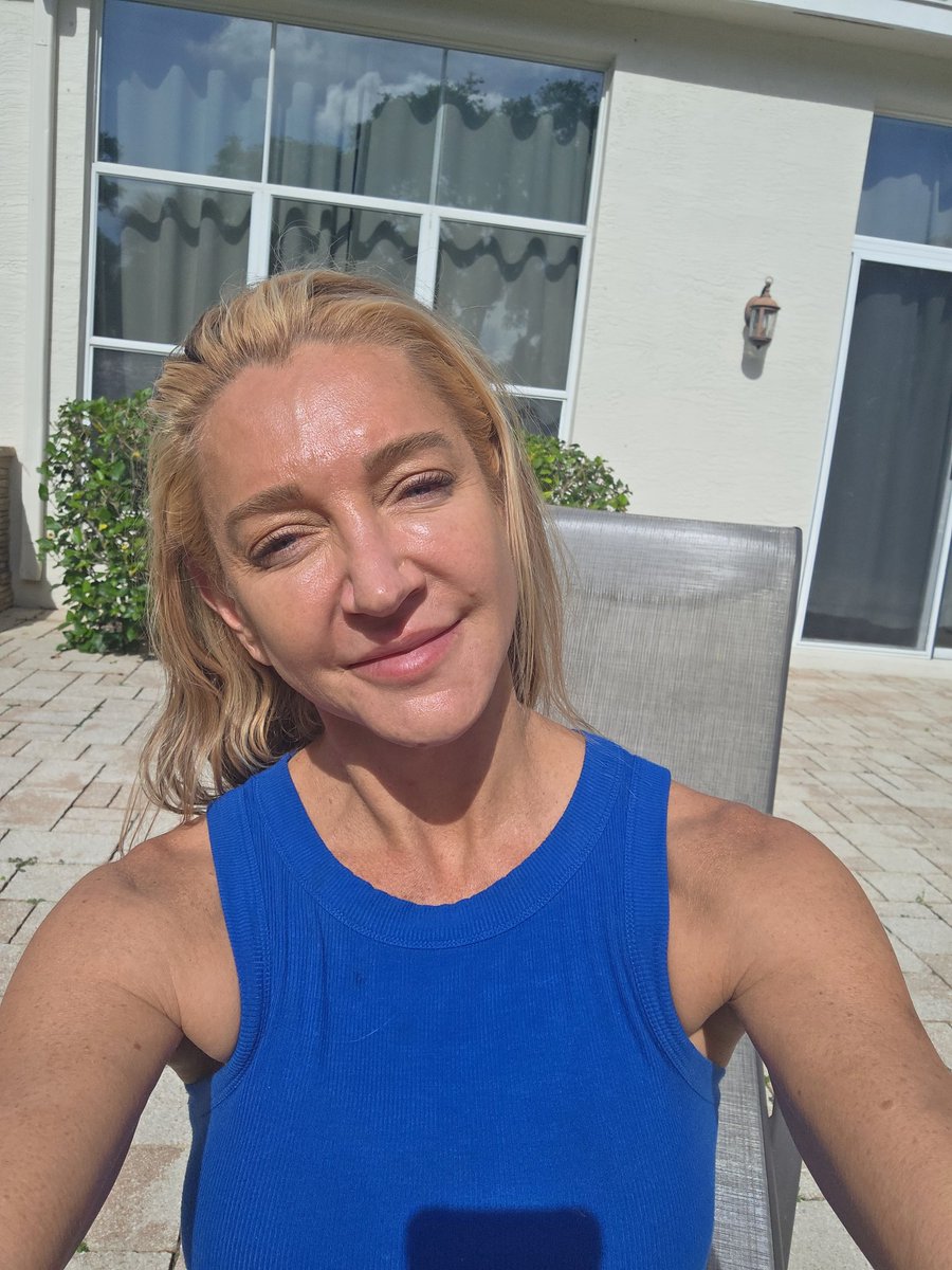 Madam Frou Frou tweet media