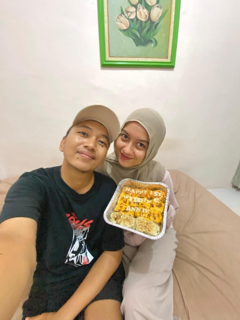 inurstmr's tweet photo. happy 1st wedding anniversary @Teatdikal 🥰 https://t.co/nWWYnzx1re