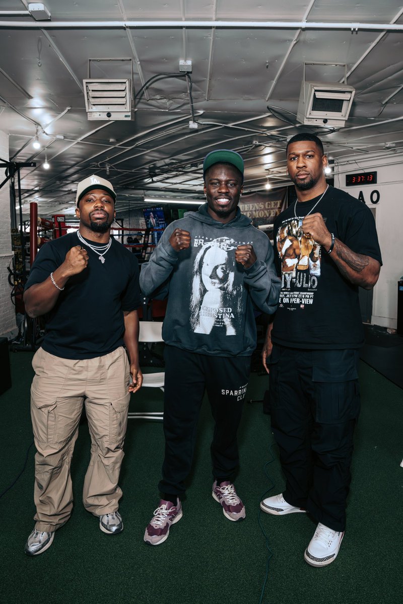 2ndWindPod's tweet photo. NEW episode with @HeIsRichardson drops TOMORROW🔥🥊

Richardson Hitchins gets real about his come up, including times he had nothing, and the mindset that shaped him. He also responds to Keyshawn Davis and speaks on the fights that could define his legacy. 
From industry respect to calling out the biggest names, he makes it clear… he’s ready for what’s next. 👀

STAY TUNED❗️

#2ndwindpodcast #richardsonhitchins #legacycontinues #personalgrowth #draftkings