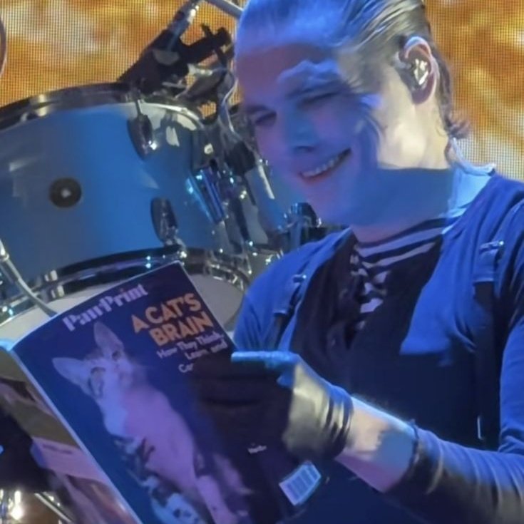 nie. viu MCR 2X!!!!! tweet media