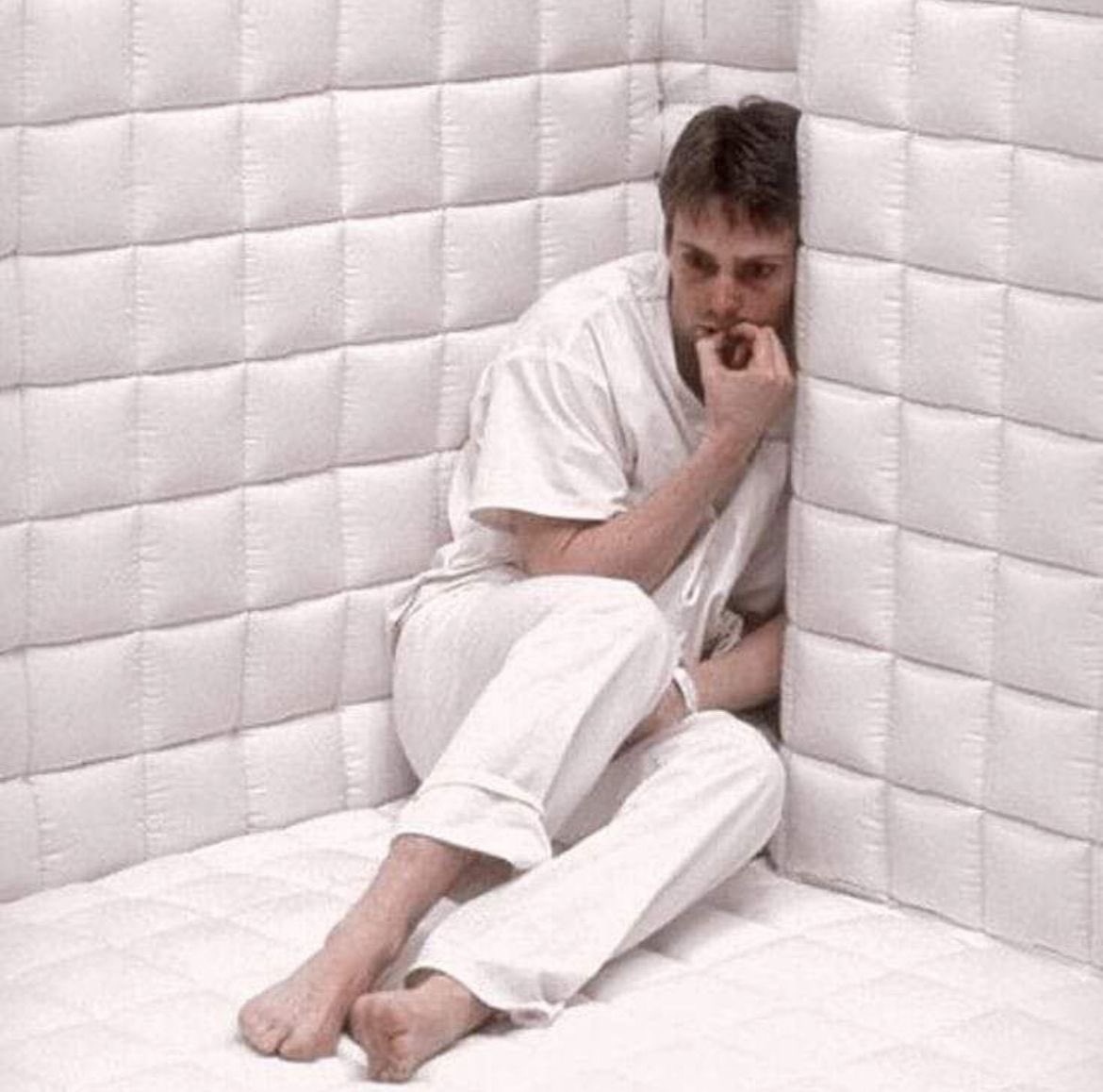 laura ᯓ★ˎˊ˗ tweet media