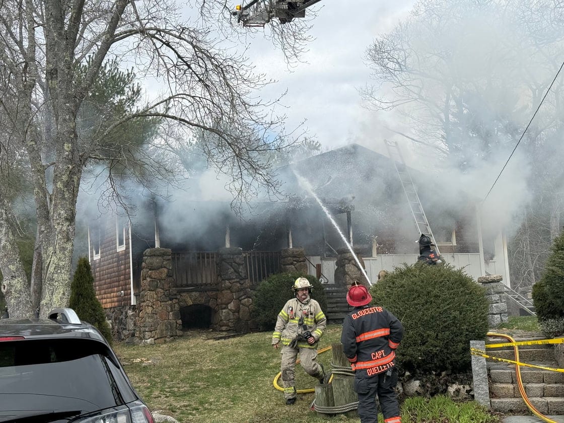 Gloucester Fire Dept tweet media