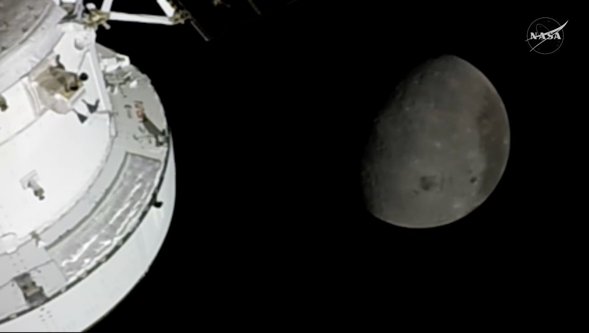 Thomas Pesquet tweet media