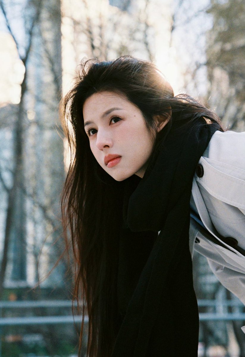 𝖾͟𝗂͟𝗋͟𝗅͟𝗒͟𝗌 𝖺͟𝖽͟𝖾͟𝗅͟𝖺͟𝗂͟𝖽͟𝖾. tweet media