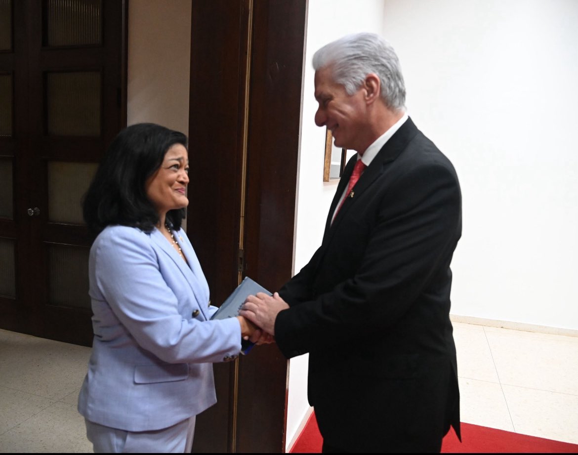 Mario J. Pentón tweet media