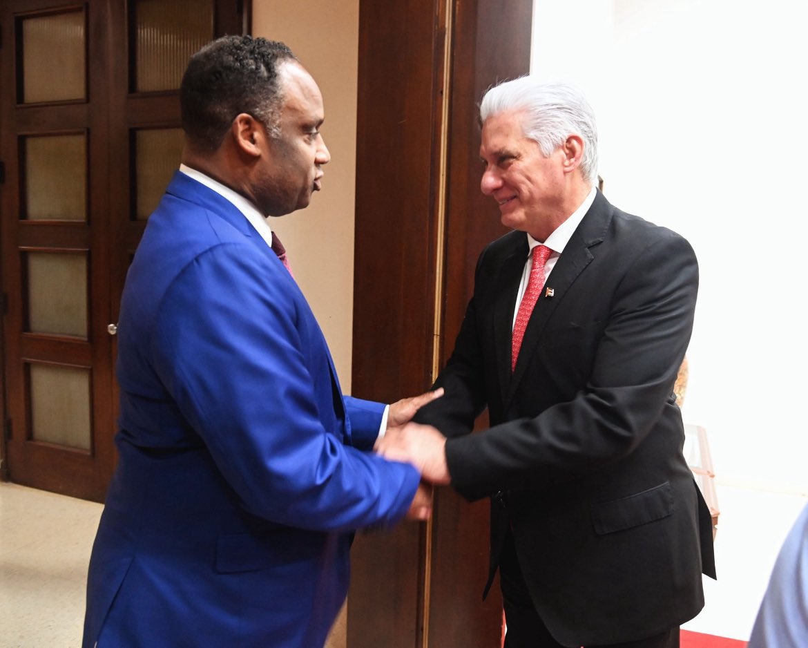 Mario J. Pentón tweet media