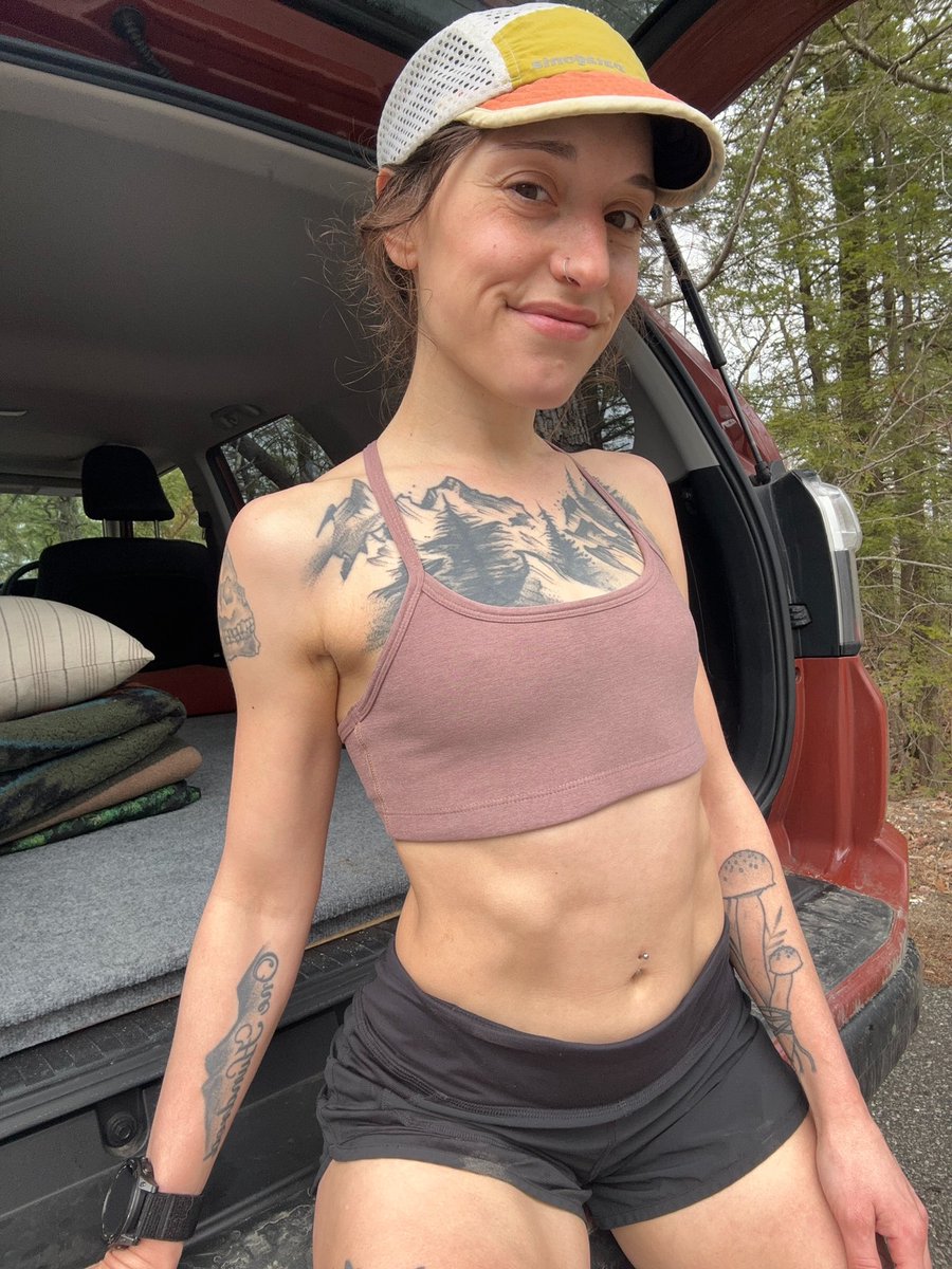 Rachel Olivia tweet media