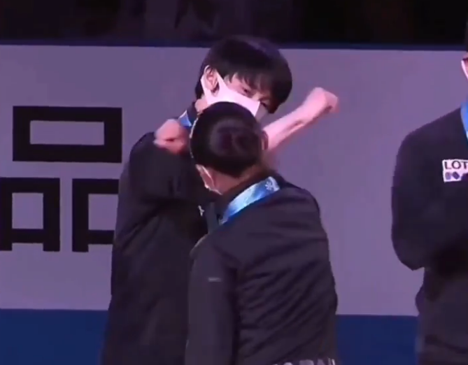 Riva 🦊 tweet media