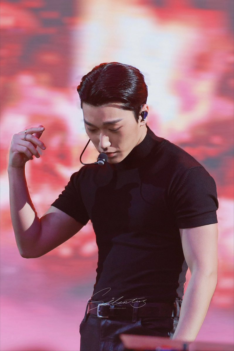 seraphsilent_'s tweet photo. 241117 KGMA 최산

🔥🫳🏻❤️‍🔥

#ATEEZ #에이티즈
#SAN #サン #최산 https://t.co/pQSZkm7YjD