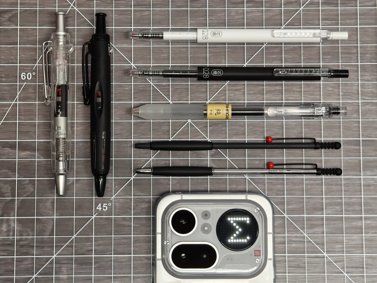 Antonio_Luis's tweet image. New obsession unlocked 🔐
#japanese #pens #design
#transparent #black #white