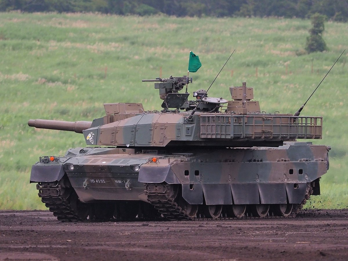 歩くKV-2(フォバ100%) tweet media