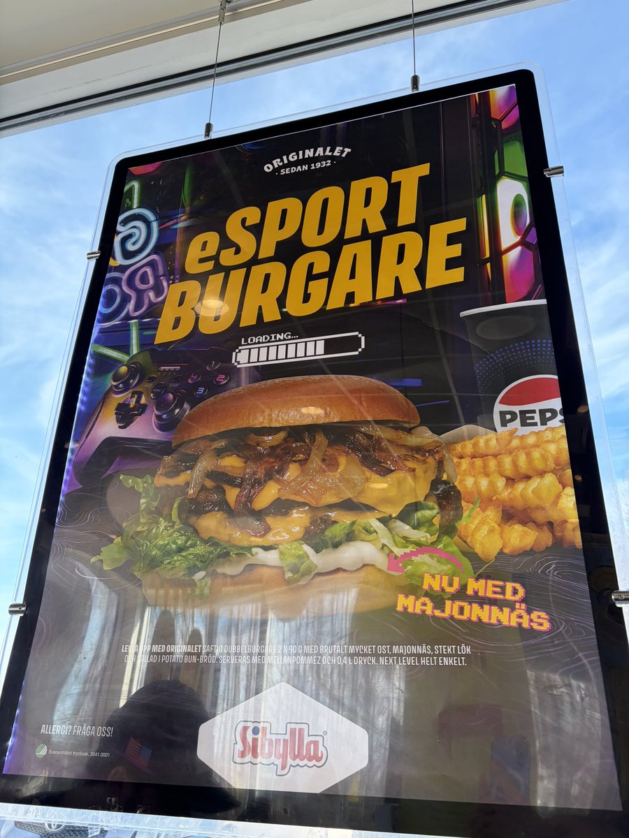 7liciousCSGO's tweet image. Sibylla ringde och bad mig testa deras nya esportburgare. Den va fet. #reklam #esport