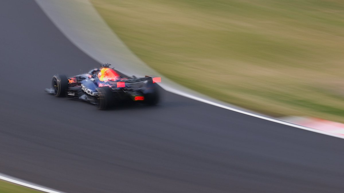 決勝は3コーナーでスローシャッターに挑戦
流し屋のみなさん綺麗なしっぽどうやってるん？😱
 #f1jp