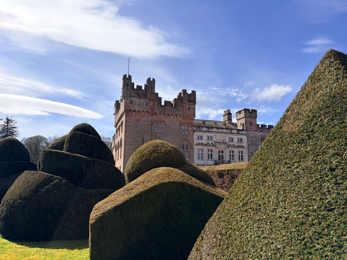 SueSmithDN's tweet photo. Hutton in the Forest - a delightful house and gardens to visit close to Penrith. What a fabulous way to spend a sunny spring day https://t.co/KZqFuSfrqk