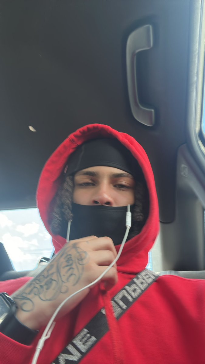 shit get ugly everybody wit me thuggin