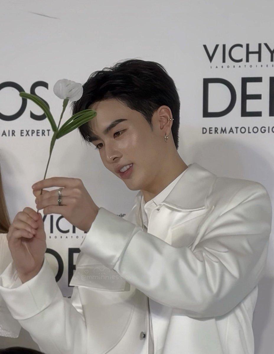 LittlecatST tweet media