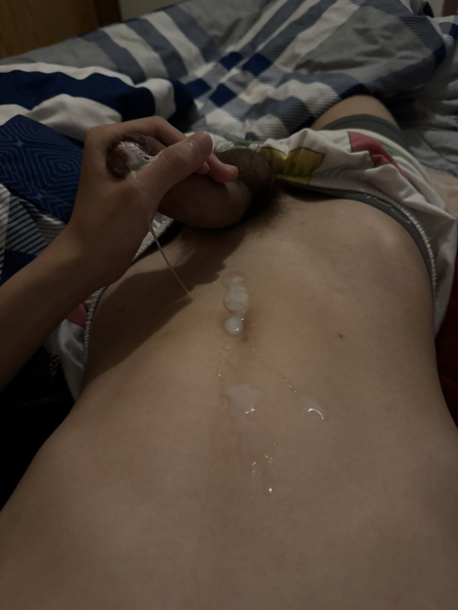 yang_06_02's tweet photo. 深夜福利 https://t.co/MpVnH3PyIx