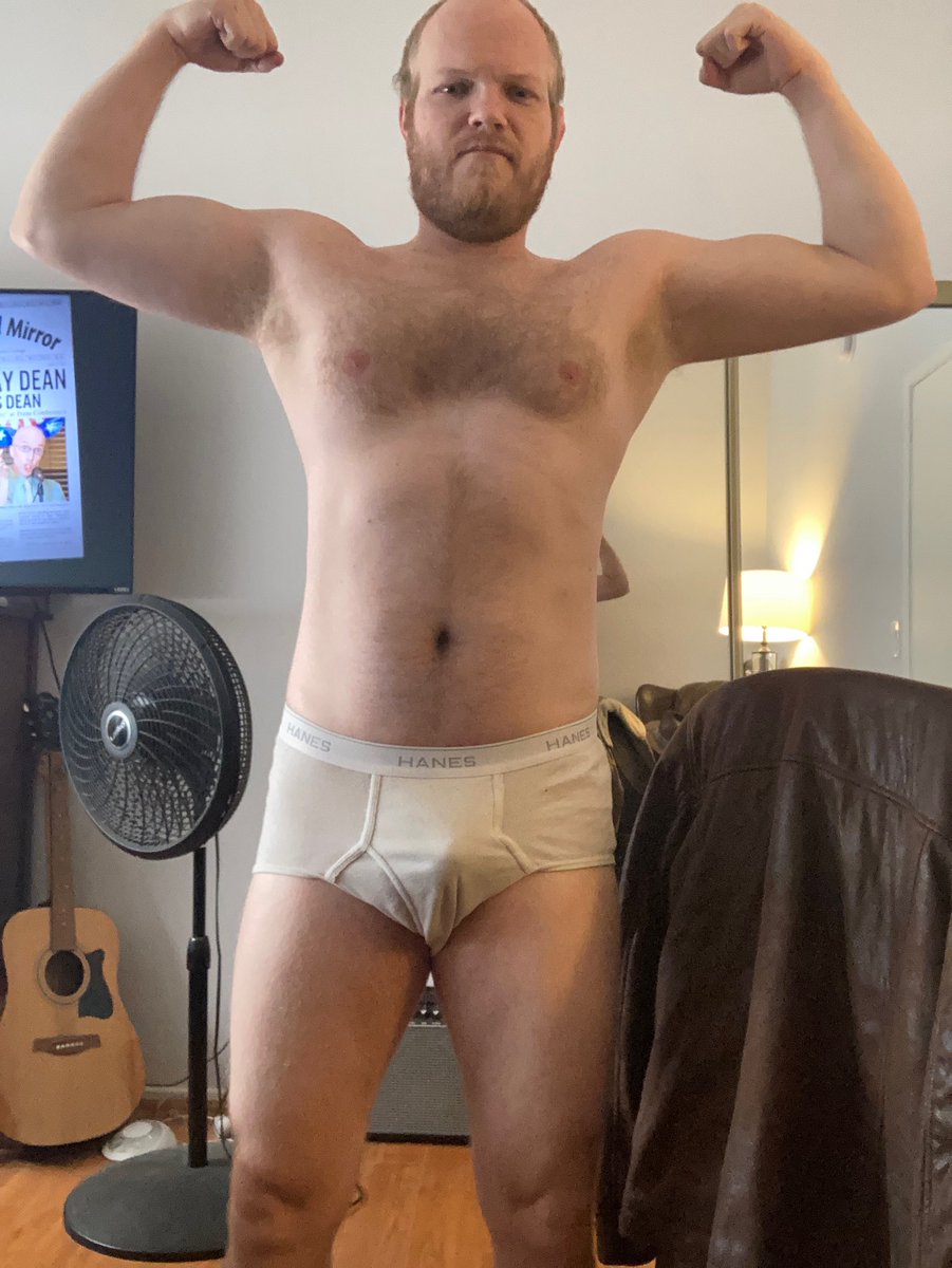 danhardee30303's tweet photo. Get undressed with me
#uncut #tightywhites #smallcock #littledick https://t.co/is60B4W7Xl