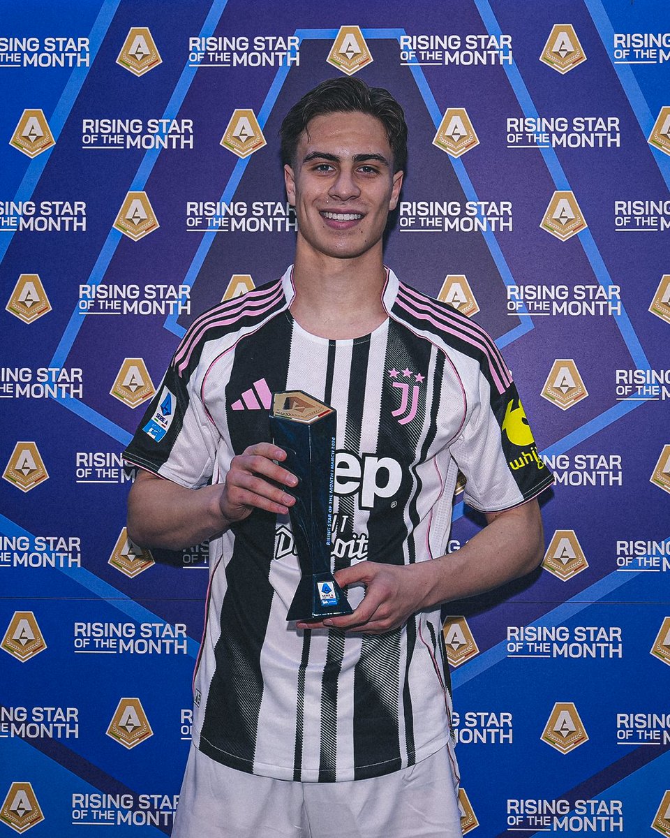 SerieA_EN's tweet photo. Kenan YIldiz received his Rising Star of the Month award for March ahead of #JuveGenoa 🏆 https://t.co/RZZTu8fdyA