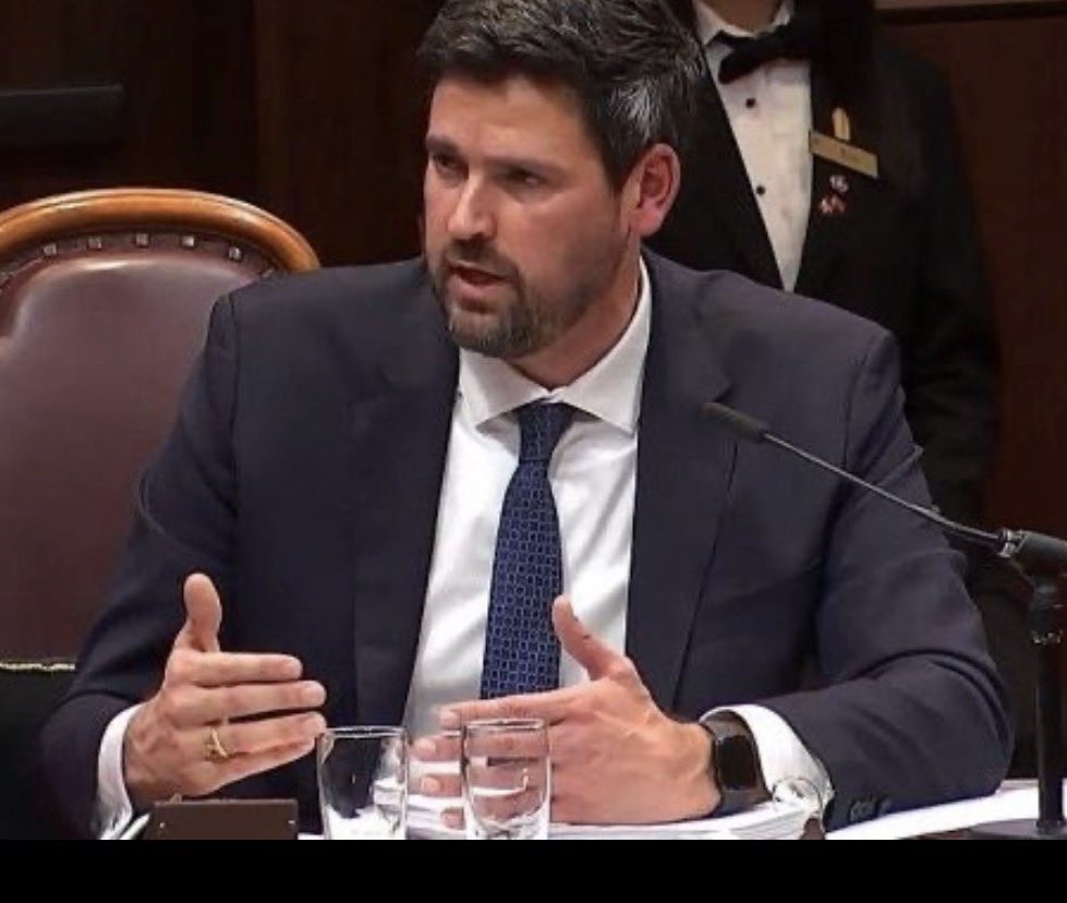 Holly Doan tweet media