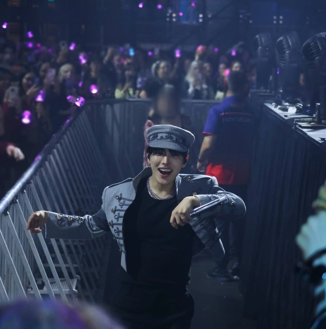 thunder_yeol's tweet photo. lindo lindo lindo https://t.co/m1yZc6RTQB