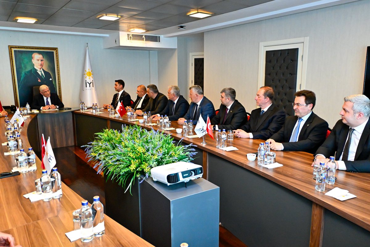 Genel Başkanımız Sayın Müsavat Dervişoğlu <a href="/MDervisogluTR/">Müsavat Dervişoğlu</a>,

Girişimci Sanayici İş İnsanları Derneği (GİSADER) ile bir araya geldi.

Nazik ziyaretleri için GİSADER Genel Başkanı Sayın Nihat Bozkurt ve beraberindeki heyete teşekkür ediyoruz.