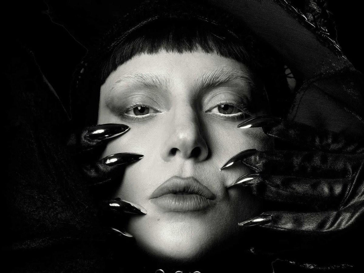 chart data tweet media