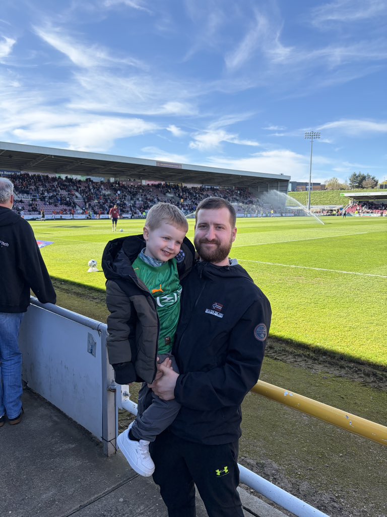 Alex Sumner tweet media