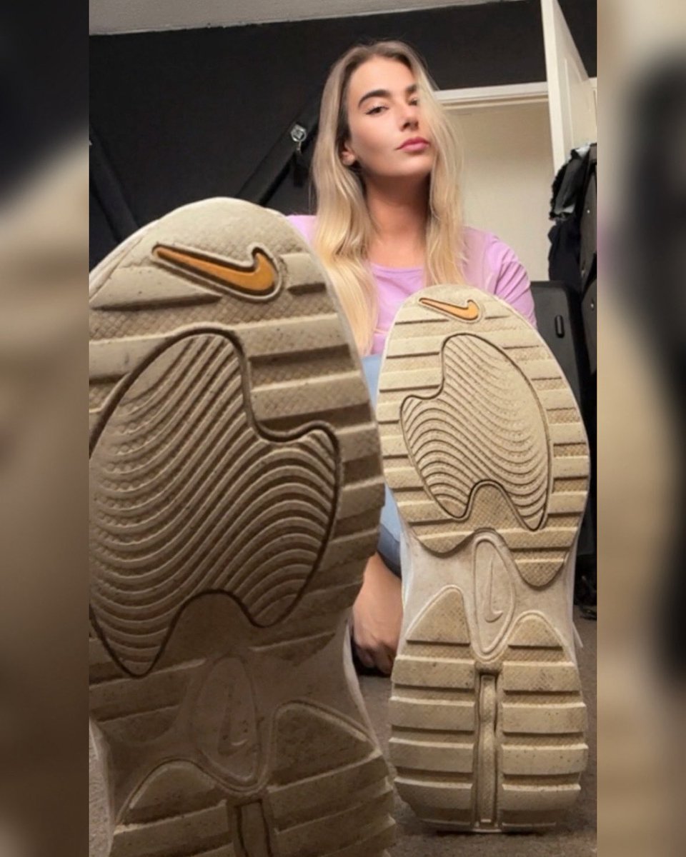 Goddess Lou tweet media