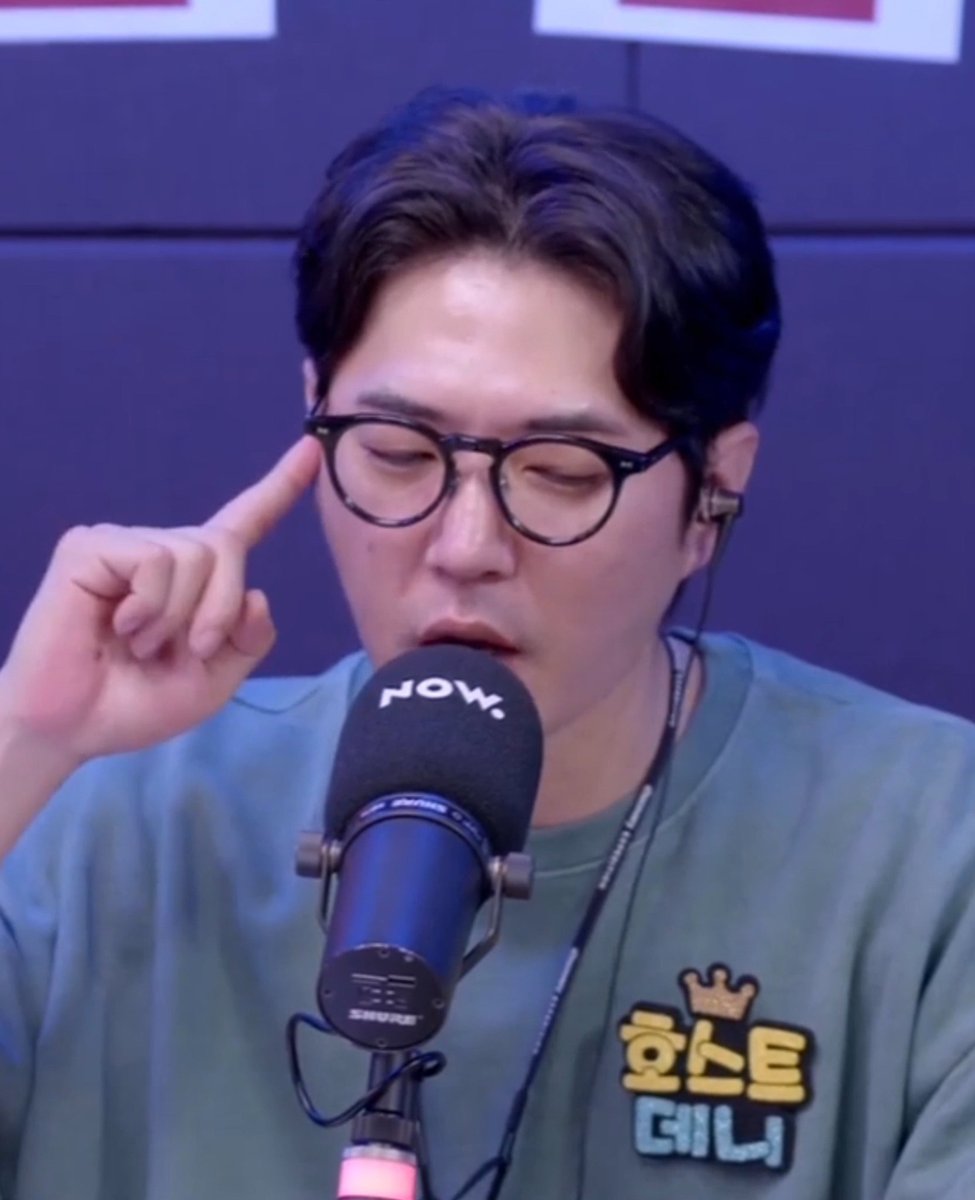 time1222 tweet media