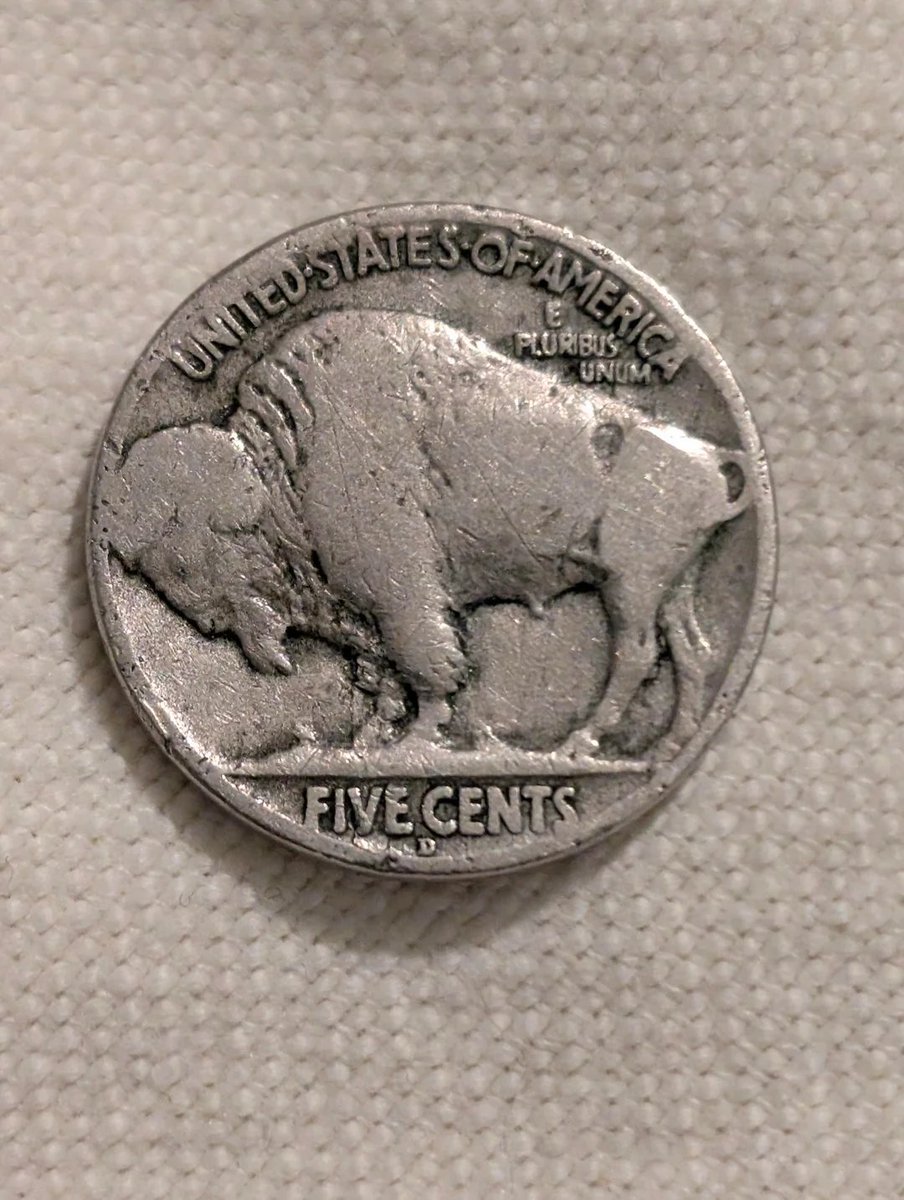 Tom70965294's tweet photo. Rare naturally circulated "no date" buffalo nickel. https://t.co/xWjQn29qsa
