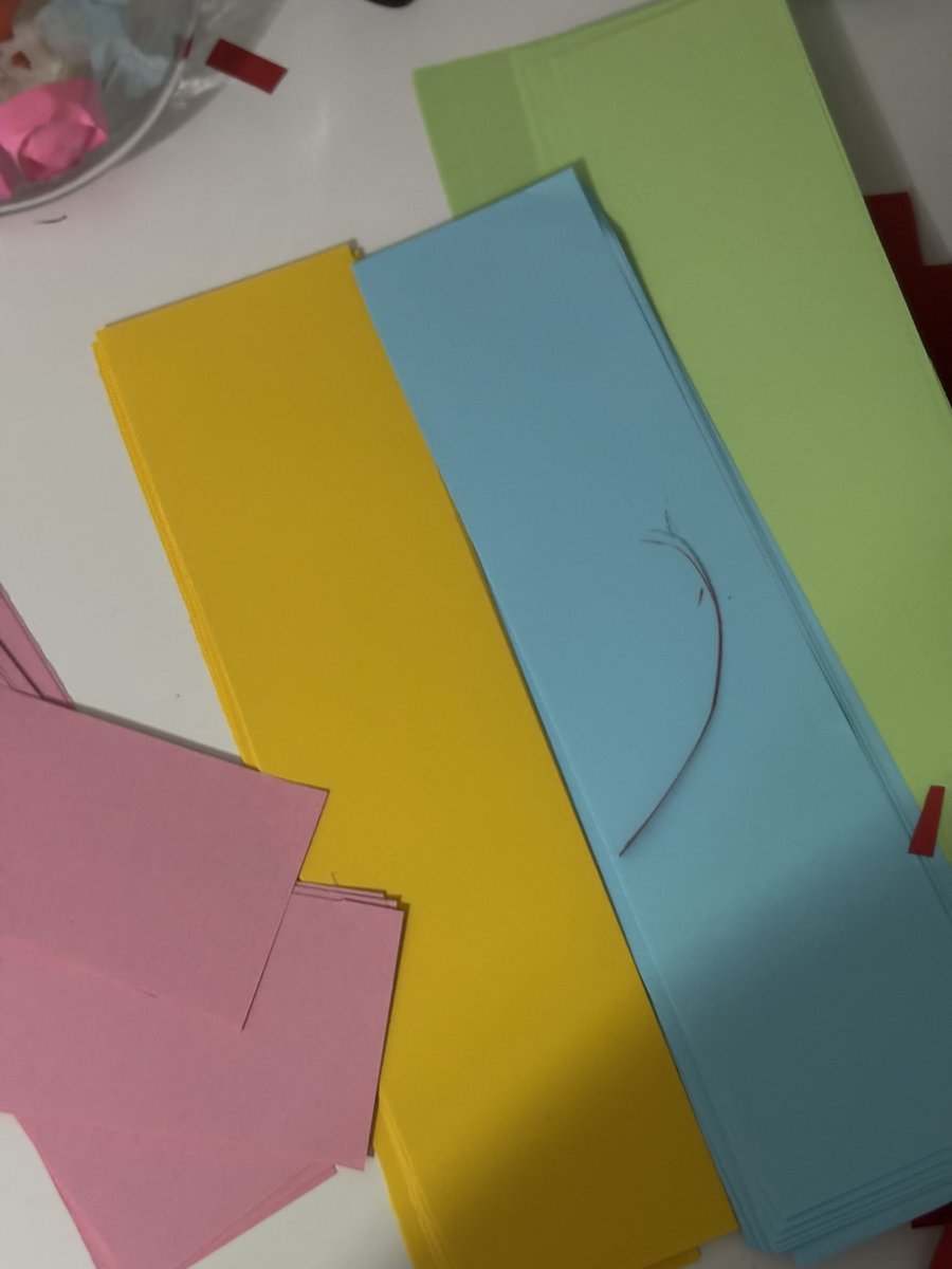 ceri🪼🌼 tweet media