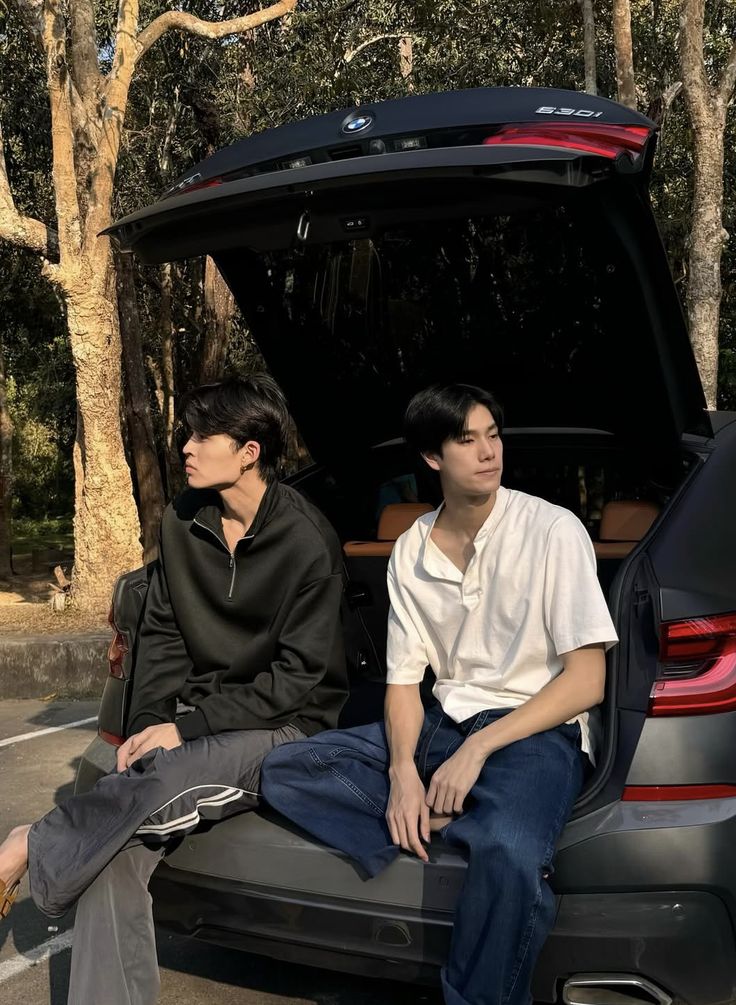 _ppwlover_'s tweet photo. #pondphuwin Au
• 𝓝𝓸 𝓔𝓻𝓪𝓼 𝓤𝓷𝓪 𝓞𝓹𝓬𝓲𝓸𝓷 •

Phuwin se muda a Madrid con su hermano, con quien no tienen la mejor relación, para acabar la universidad. Lo que no esperaba era que su hermano viviera con su novio, Pond, un hombre que le atrae más de lo que debería. https://t.co/aLPggPwXBk