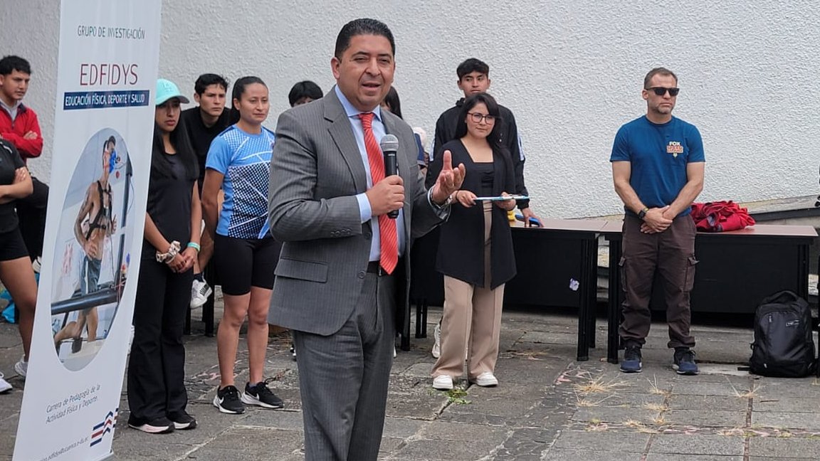 mendietarodrigo's tweet photo. Hoy participé en el evento “Un snack especial por el Día Mundial de la Actividad Física y Salud”, que se desarrolla en el marco del proyecto:  “Impacto de la implementación de Snacks de Actividad Física en el personal administrativo. Fase 2”. https://t.co/DwnQqCoXxC