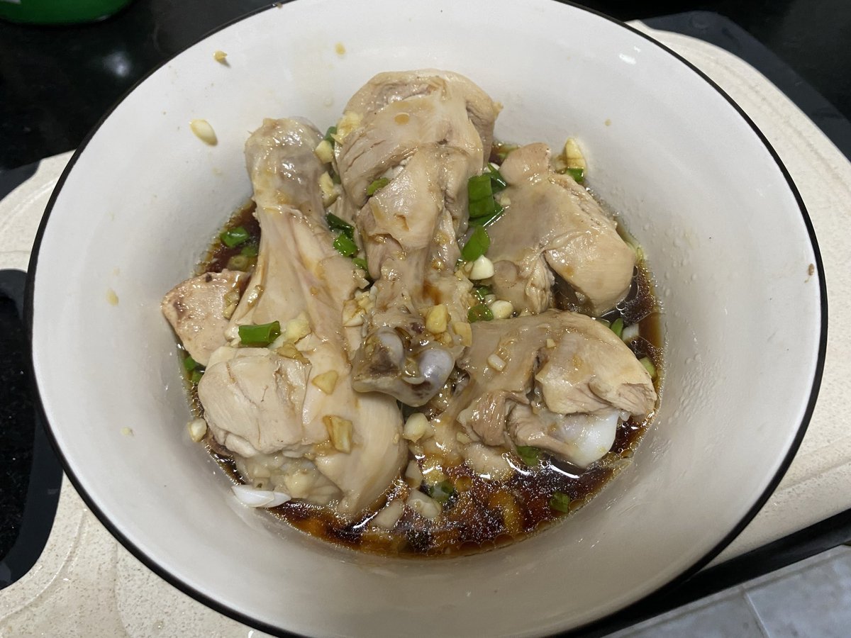 我想一天睡25h tweet media