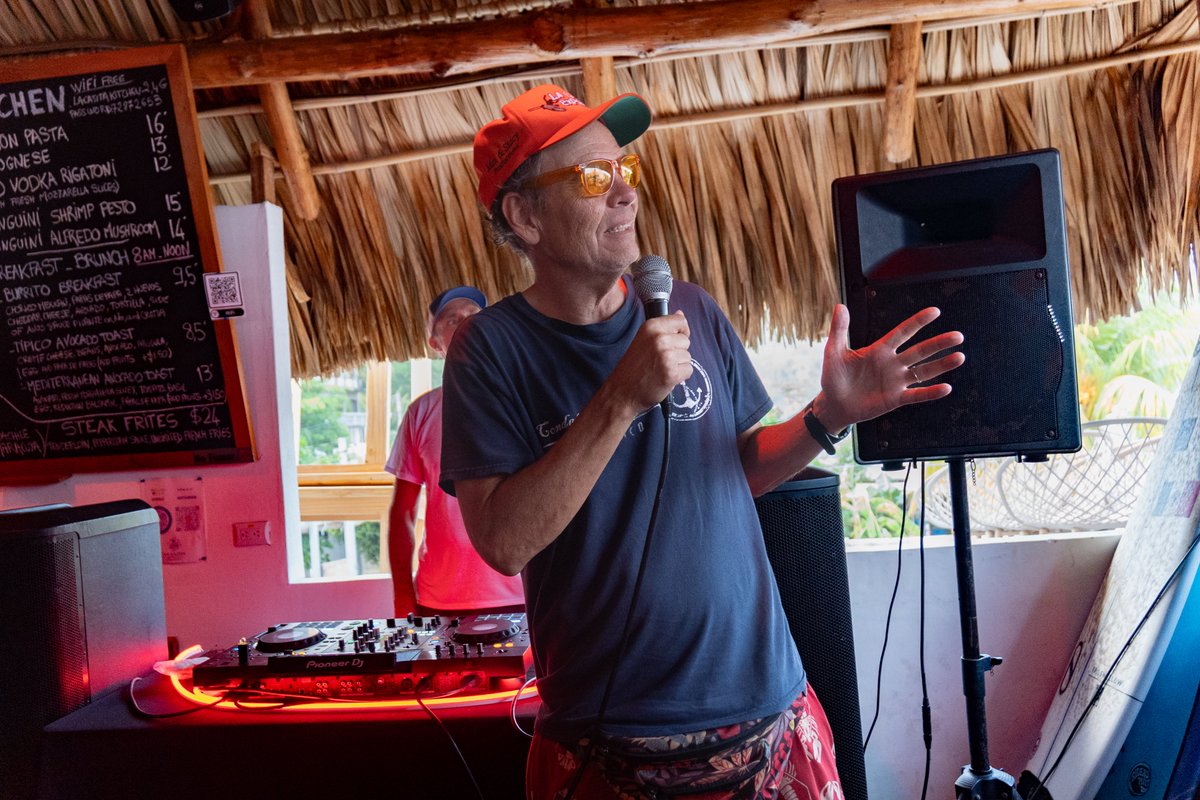 Stacy Herbert 🇸🇻🚀 tweet media