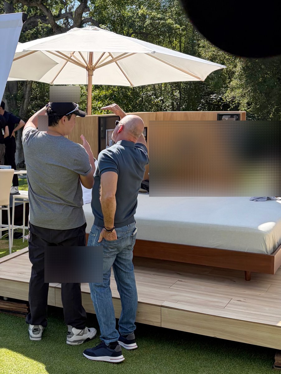 Aaron Tan tweet media