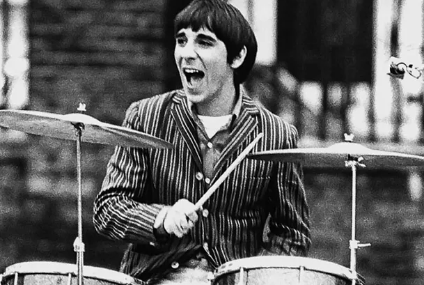 Guitarbizon tweet media